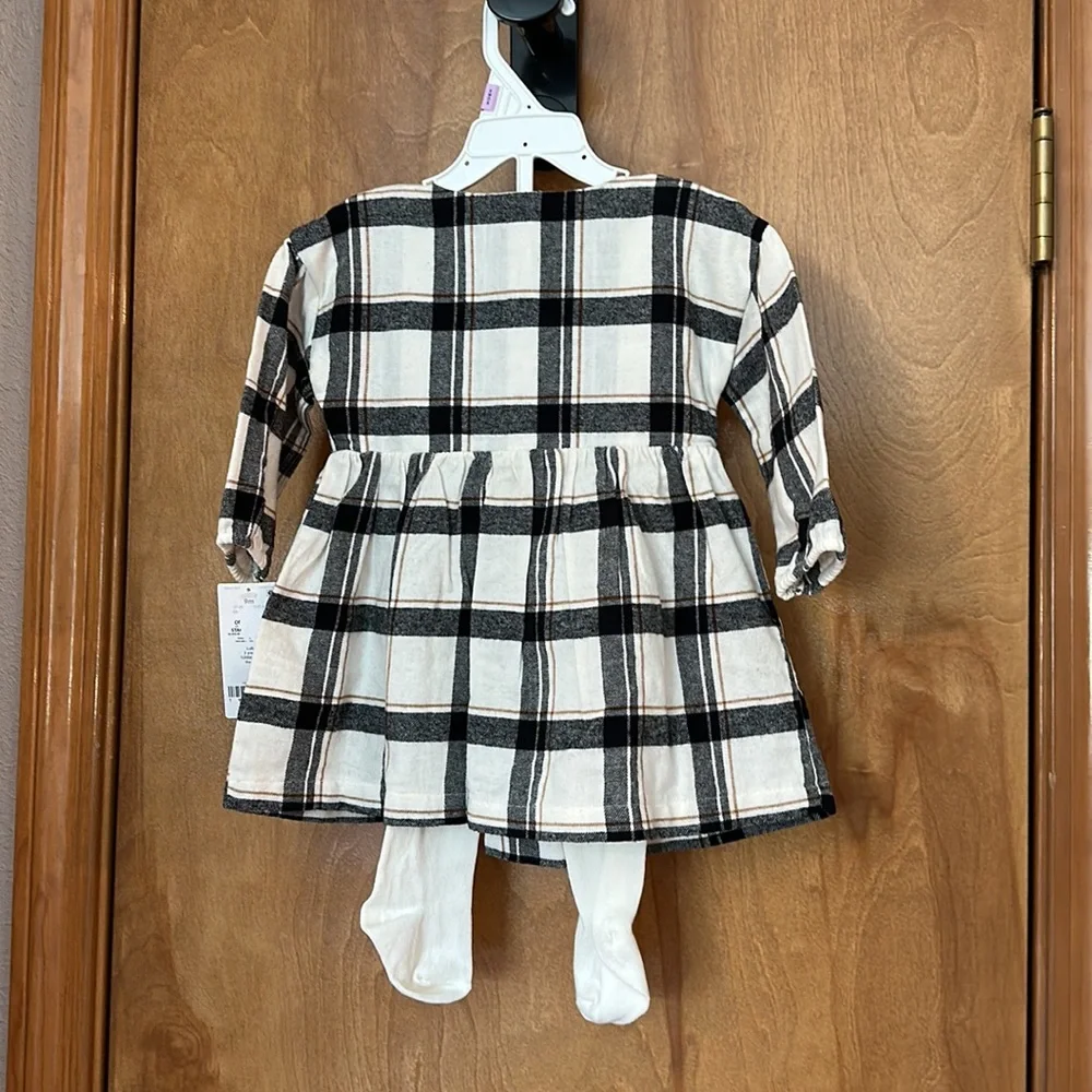 Girl’s 2 piece black and ivory plaid long sleeve dress with ribbed tights